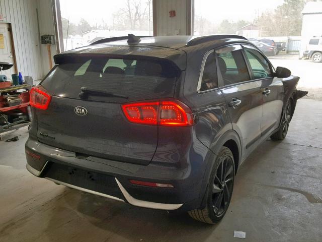 KNDCC3LC7J5135458 - 2018 KIA NIRO EX GRAY photo 4