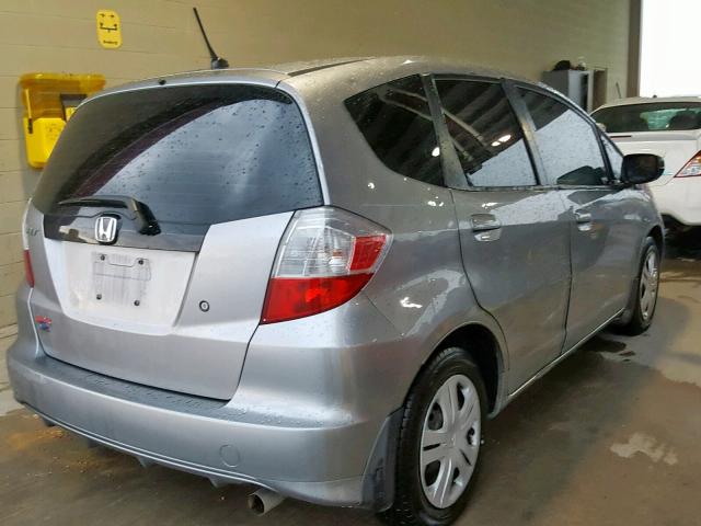 JHMGE8H2XAC006620 - 2010 HONDA FIT GRAY photo 4