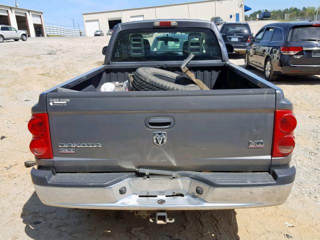 1D7HW42N05S194306 - 2005 DODGE DAKOTA SLT GRAY photo 6