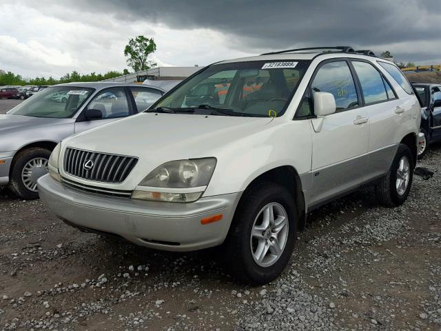 JTJGF10U130151338 - 2003 LEXUS RX 300 WHITE photo 2