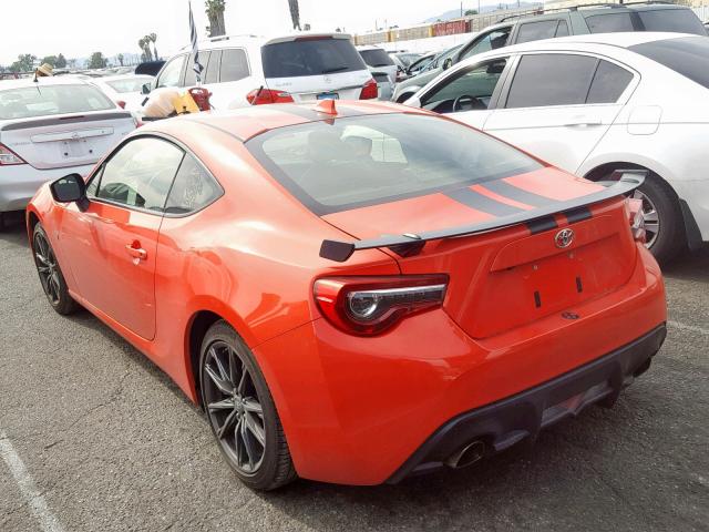 JF1ZNAA12H8707044 - 2017 TOYOTA 86 BASE ORANGE photo 3