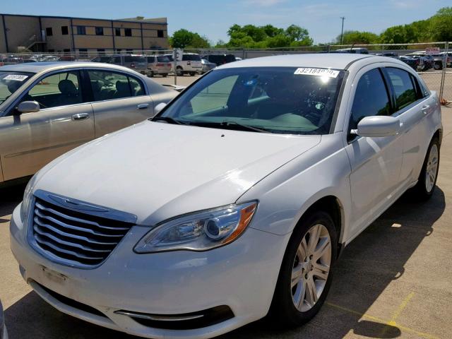 1C3CCBBB2DN695545 - 2013 CHRYSLER 200 TOURIN WHITE photo 2