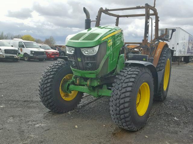 1L06115RJEP807525 - 2014 JOHN DEERE 6115 GREEN photo 2