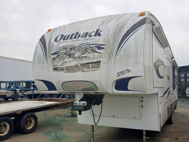 4YDF32128AR630842 - 2010 KEYSTONE OUTBACK WHITE photo 2