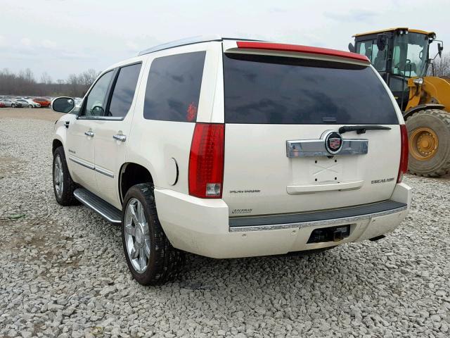 1GYFK63878R273902 - 2008 CADILLAC ESCALADE L WHITE photo 3