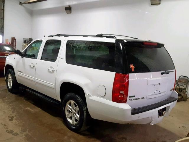 1GKS2KE75CR104301 - 2012 GMC YUKON XL K WHITE photo 3