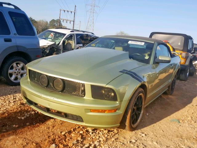 1ZVHT85H965212685 - 2006 FORD MUSTANG GT GREEN photo 2