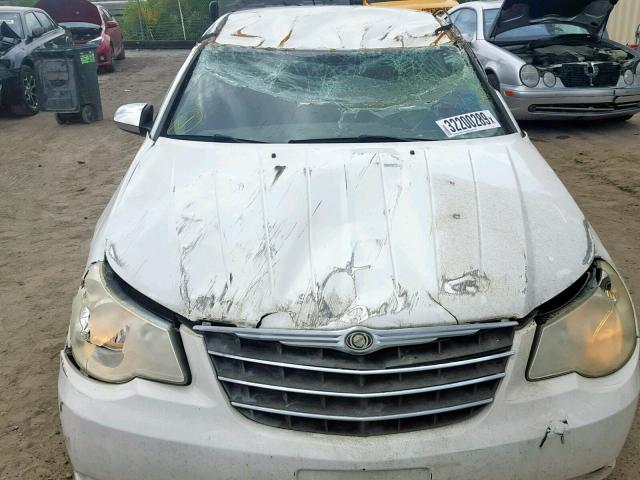 1C3LC46B79N530555 - 2009 CHRYSLER SEBRING LX WHITE photo 9