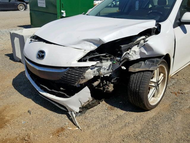 JM1BL1SF4A1159557 - 2010 MAZDA 3 I WHITE photo 9