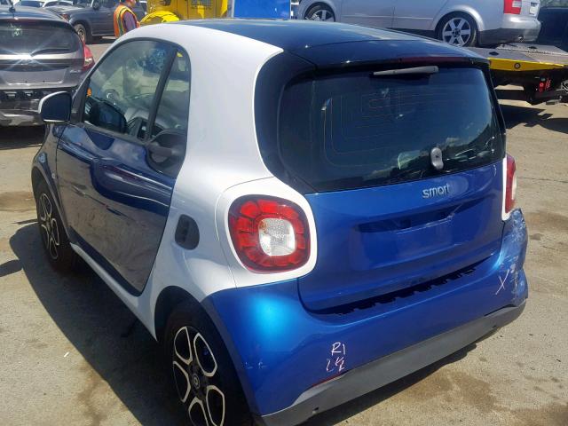 WMEFJ5DA8GK075357 - 2016 SMART FORTWO TWO TONE photo 3