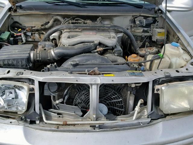 2CNBJ634636917426 - 2003 CHEVROLET TRACKER LT SILVER photo 7