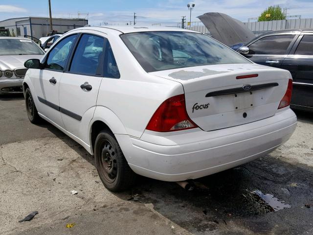 1FAFP33P02W308601 - 2002 FORD FOCUS LX WHITE photo 3