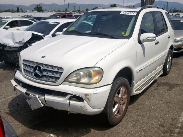 4JGAB57EX5A559954 - 2005 MERCEDES-BENZ ML 350 WHITE photo 2