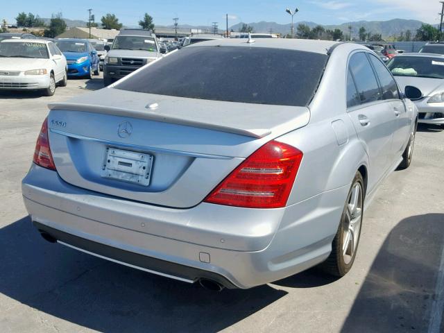 WDDNG71X77A057053 - 2007 MERCEDES-BENZ S 550 SILVER photo 4