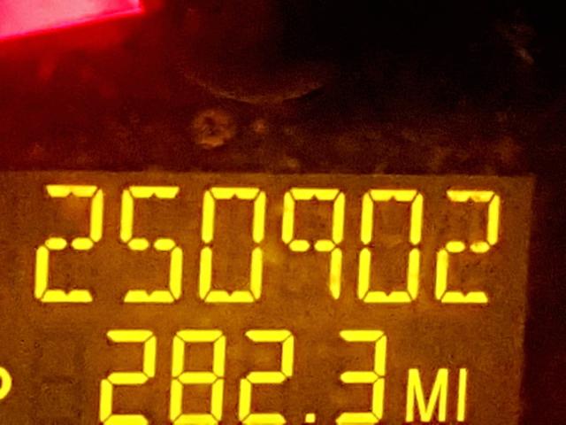 1G8AJ55FX6Z210390 - 2006 SATURN ION LEVEL GREEN photo 8