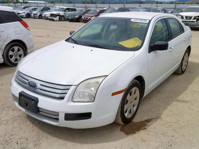 3FAHP06Z17R232949 - 2007 FORD FUSION S WHITE photo 2