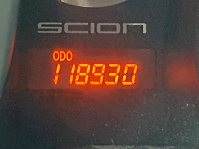 JTKJF5C70B3004200 - 2011 TOYOTA SCION TC GRAY photo 8