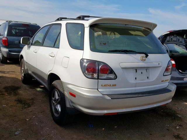 JTJHF10U110228002 - 2001 LEXUS RX 300 WHITE photo 3