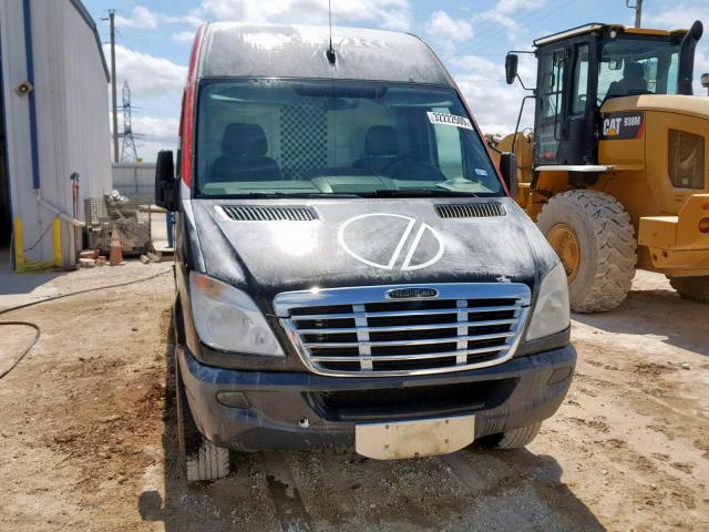 WDRPE8CC7B5555392 - 2011 FREIGHTLINER SPRINTER 2 TWO TONE photo 9