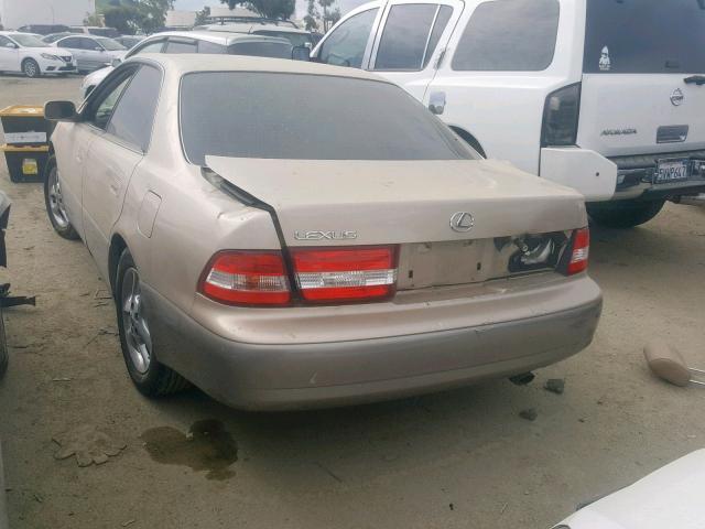 JT8BF28G810304245 - 2001 LEXUS ES 300 GOLD photo 3