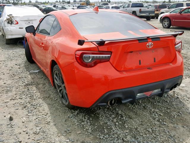 JF1ZNAA13H9707936 - 2017 TOYOTA 86 BASE ORANGE photo 3