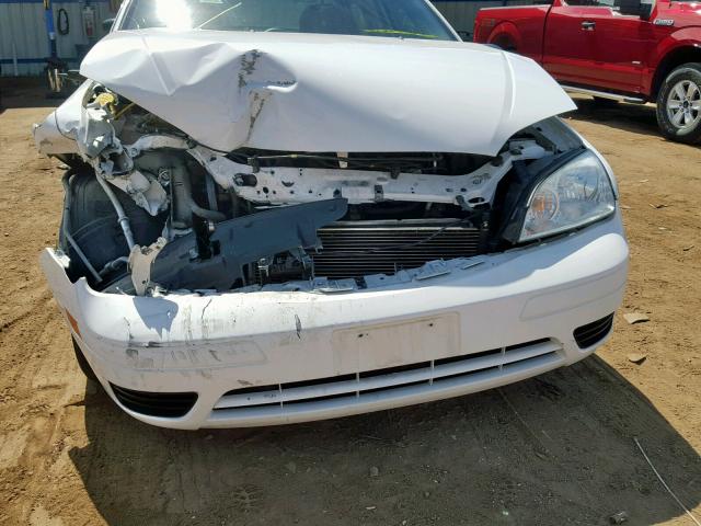 1FAFP34N66W172705 - 2006 FORD FOCUS ZX4 WHITE photo 9