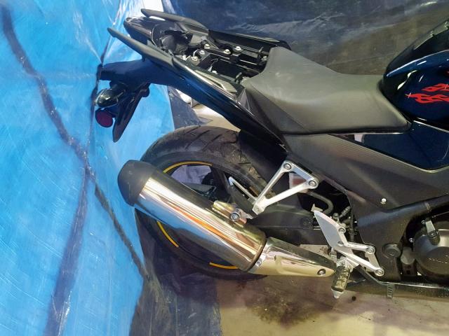 MLHNC5104F5100572 - 2015 HONDA CBR300 R BLACK photo 6