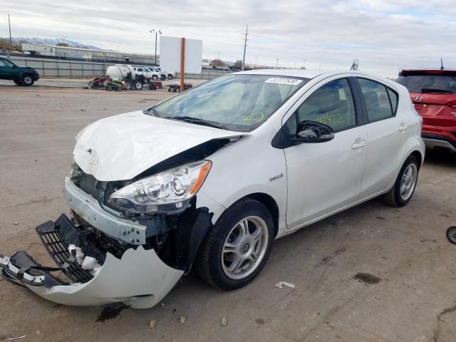 JTDKDTB30E1086076 - 2014 TOYOTA PRIUS C  photo 2