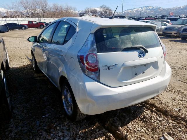 JTDKDTB30E1086076 - 2014 TOYOTA PRIUS C  photo 3