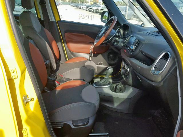 ZFBCFADH1EZ018983 - 2014 FIAT 500L TREKK YELLOW photo 5