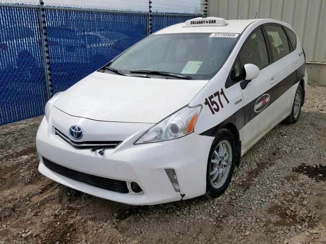 JTDZN3EU5E3357573 - 2014 TOYOTA PRIUS V WHITE photo 2