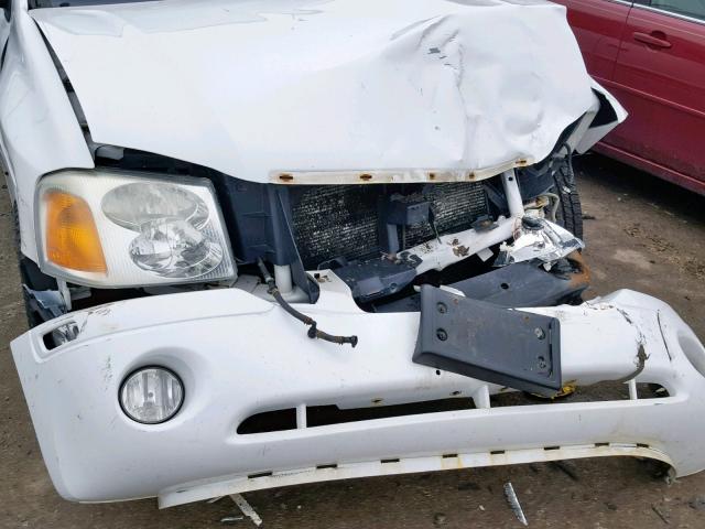 1GKDT13S052125446 - 2005 GMC ENVOY WHITE photo 9