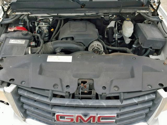 1GTHC24K57E519155 - 2007 GMC SIERRA C25 WHITE photo 7