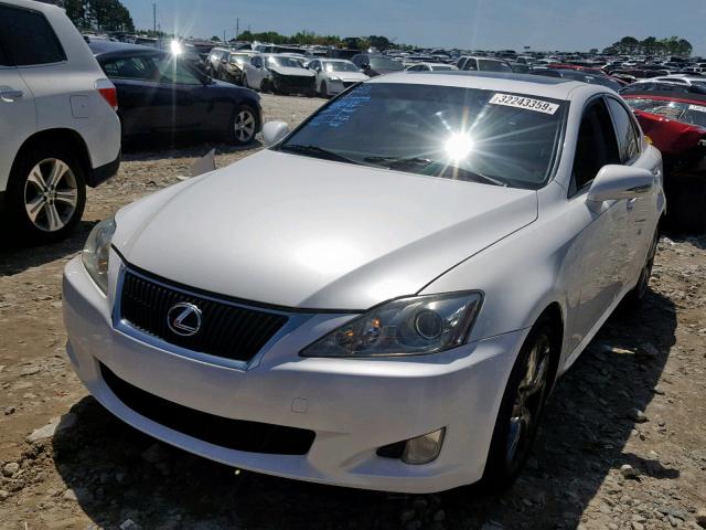 JTHBE5C24A5024597 - 2010 LEXUS IS 350 WHITE photo 2