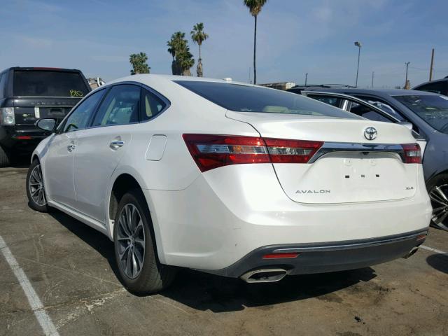 4T1BK1EB0HU259350 - 2017 TOYOTA AVALON XLE WHITE photo 3