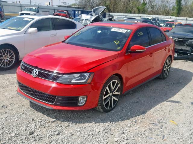 3VW4S7AJ5EM362323 - 2014 VOLKSWAGEN JETTA GLI RED photo 2