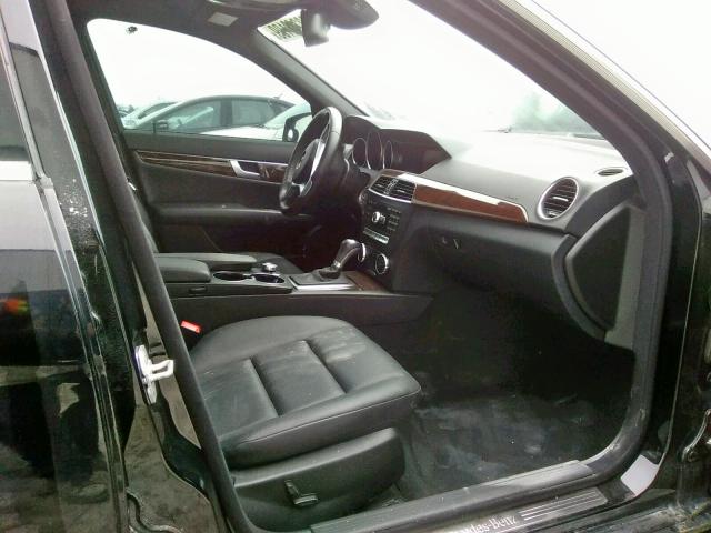 WDDGF8AB9DA877071 - 2013 MERCEDES-BENZ C 300 4MAT BLACK photo 5