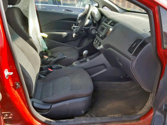 KNADM4A36H6115696 - 2017 KIA RIO LX RED photo 5