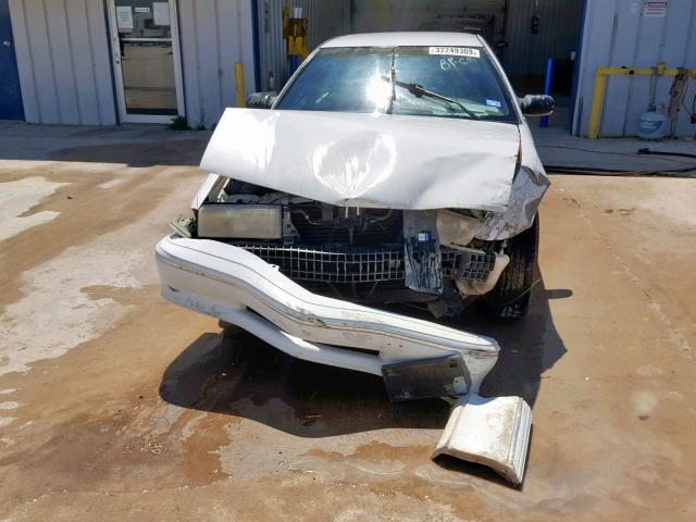 1G4NV55MXRC274488 - 1994 BUICK SKYLARK CU WHITE photo 9