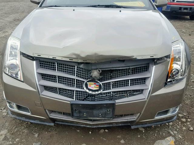 1G6DL1ED8B0118619 - 2011 CADILLAC CTS PERFOR GOLD photo 9