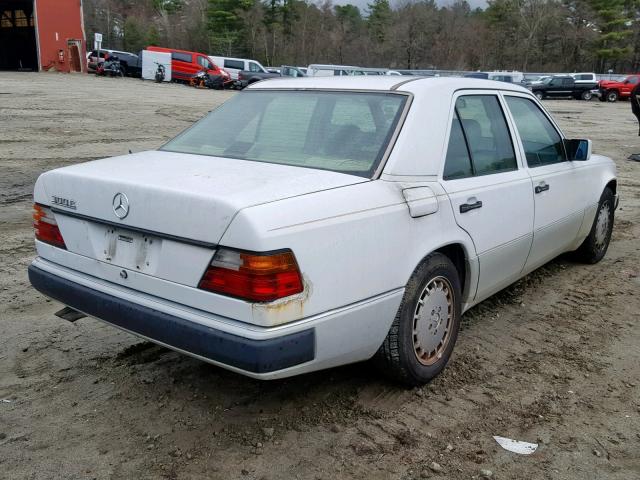 WDBEA28E0PB967705 - 1993 MERCEDES-BENZ 300 E 2.8 WHITE photo 4