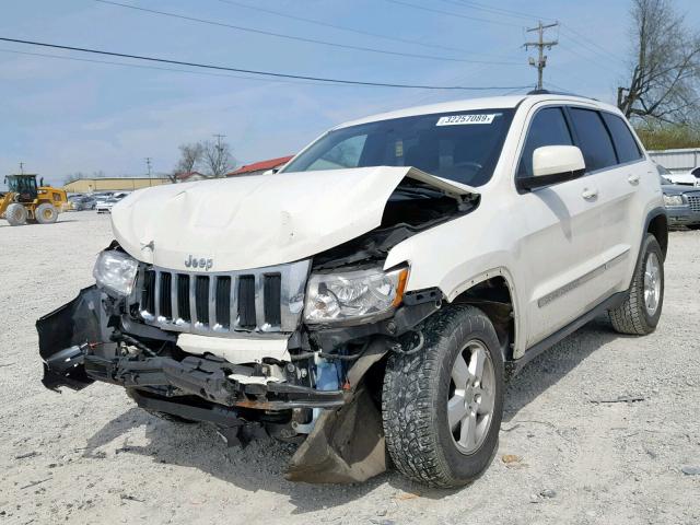 1J4RR4GG7BC622761 - 2011 JEEP GRAND CHER WHITE photo 2