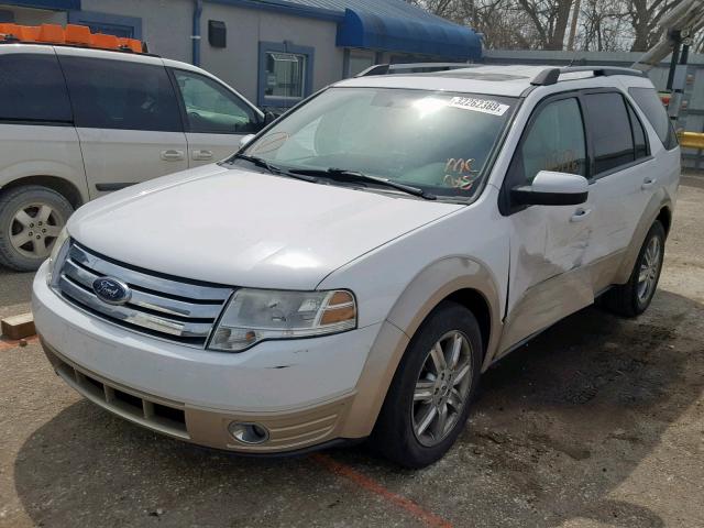 1FMDK07W98GA12586 - 2008 FORD TAURUS X E WHITE photo 2