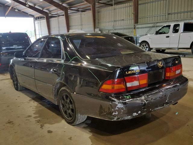 JT8BF22G8V0010858 - 1997 LEXUS ES 300 BLACK photo 3