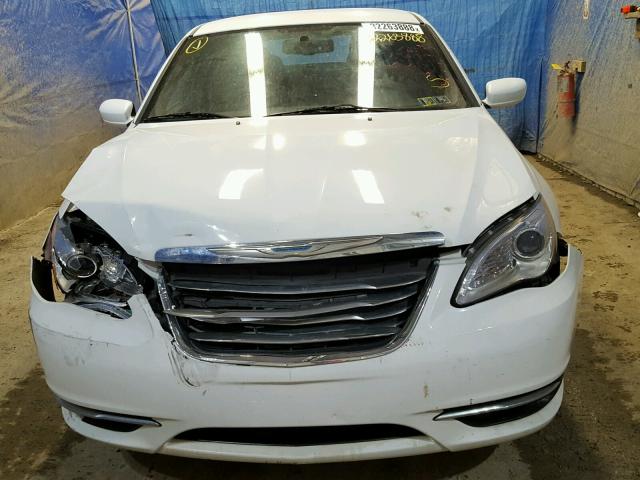 1C3CCBBB1CN119590 - 2012 CHRYSLER 200 TOURIN WHITE photo 9