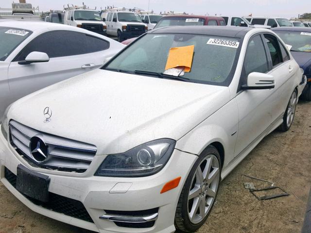 WDDGF4HB5CA597547 - 2012 MERCEDES-BENZ C 250 WHITE photo 2