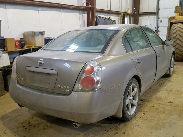 1N4BL11E75C369417 - 2005 NISSAN ALTIMA SE GOLD photo 4