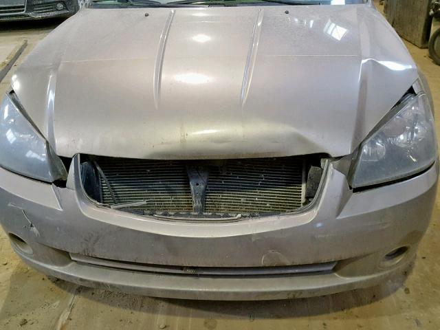 1N4BL11E75C369417 - 2005 NISSAN ALTIMA SE GOLD photo 9