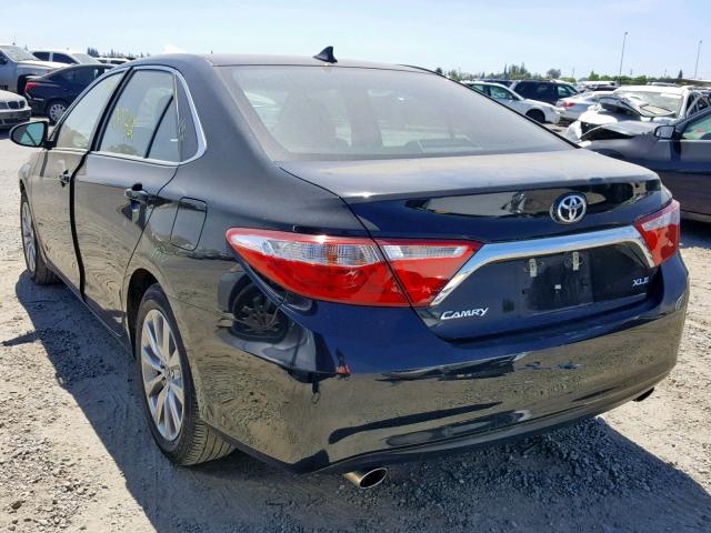 4T1BK1FK8FU559147 - 2015 TOYOTA CAMRY XSE BLACK photo 3