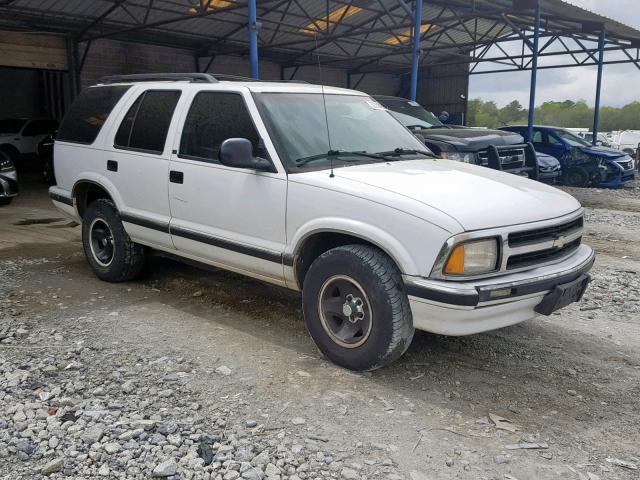 1GNCS13W9V2144078 - 1997 CHEVROLET BLAZER WHITE photo 1